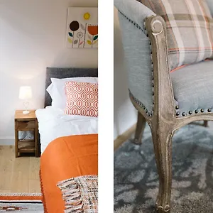 Beautiful Centre - Holyrood Park Apartment